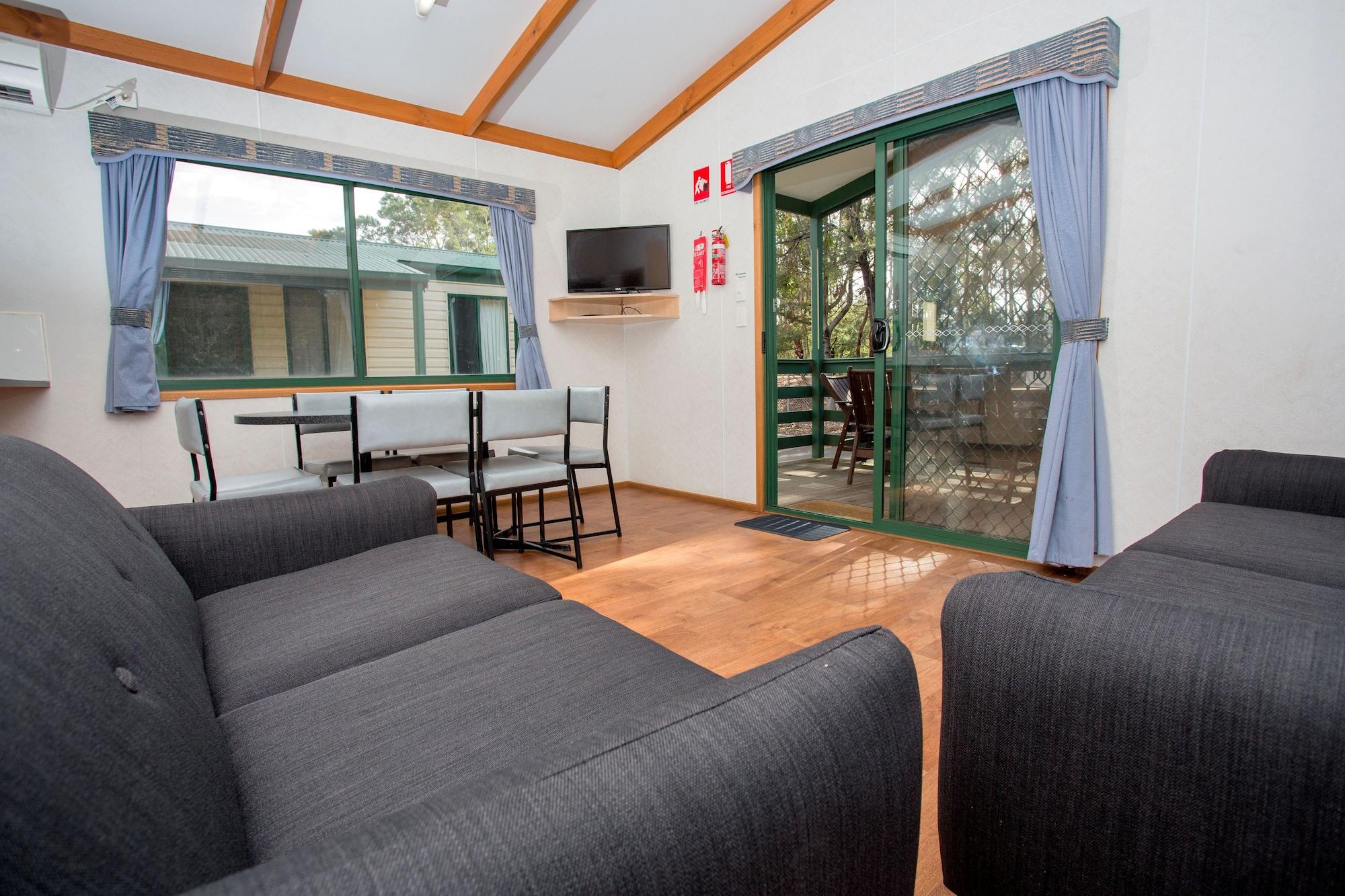 Eureka Stockade Holiday Park Баларат Екстериор снимка